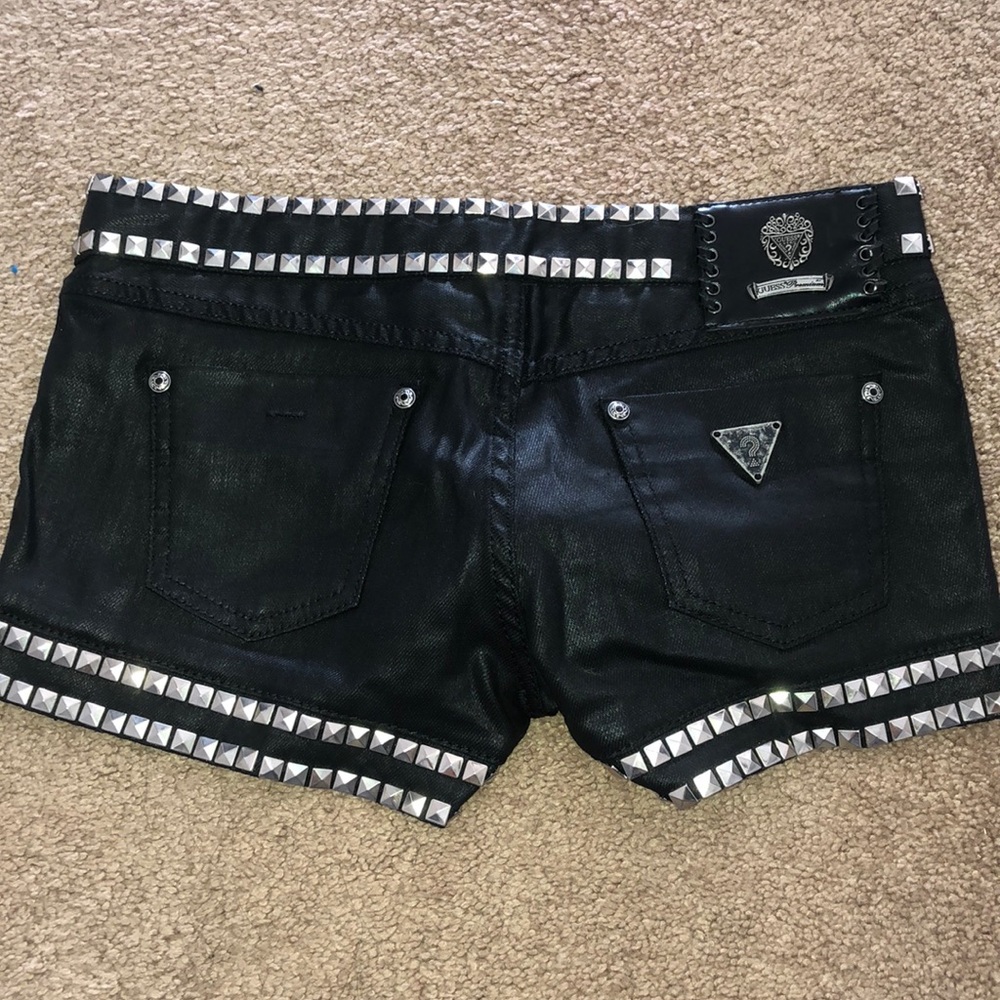 GUESS STUDDED SHORTS